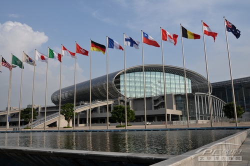 琶洲会展中心,位于广州市海珠区阅江中路380号
